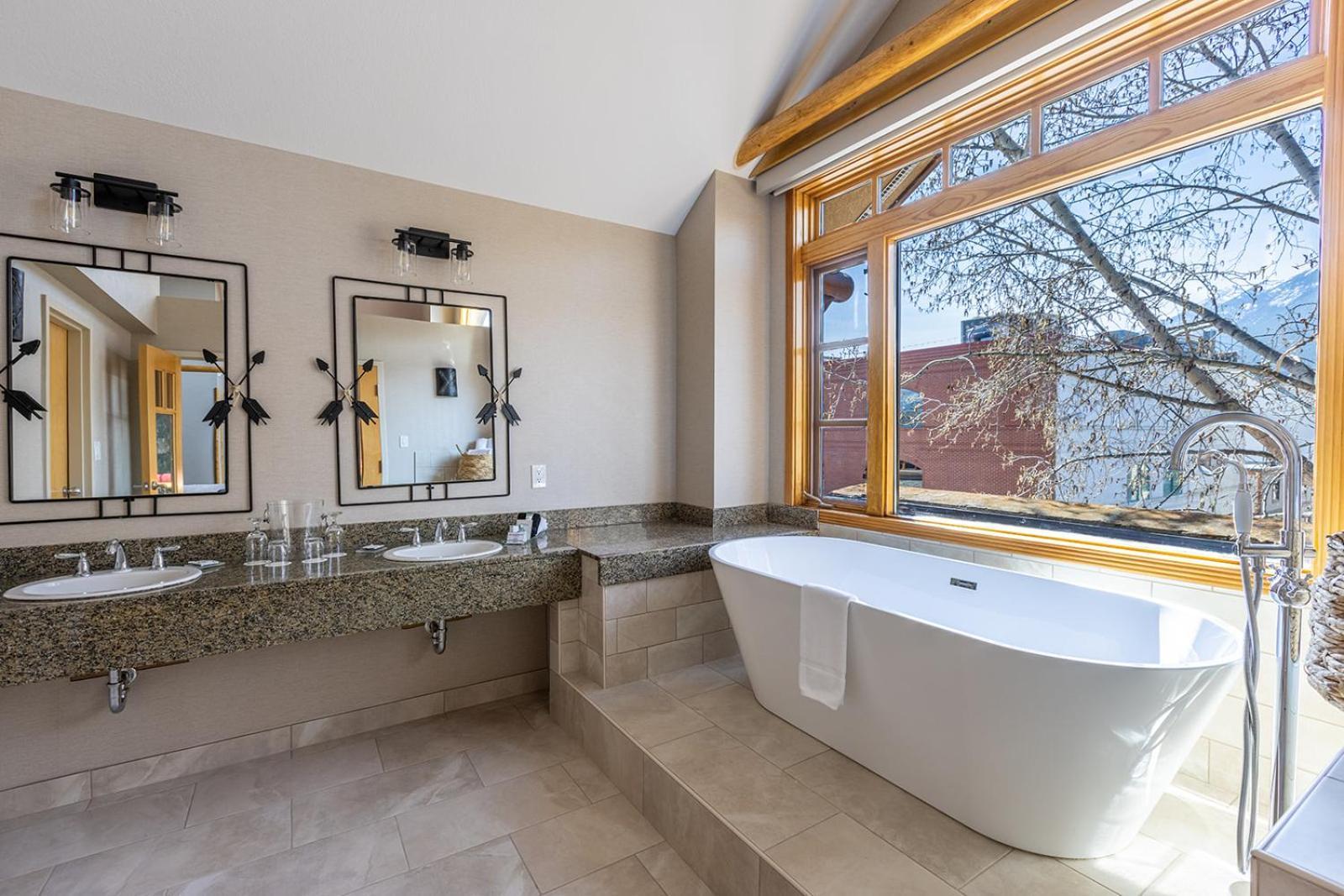 באנף Brewster Mountain Lodge מראה חיצוני תמונה