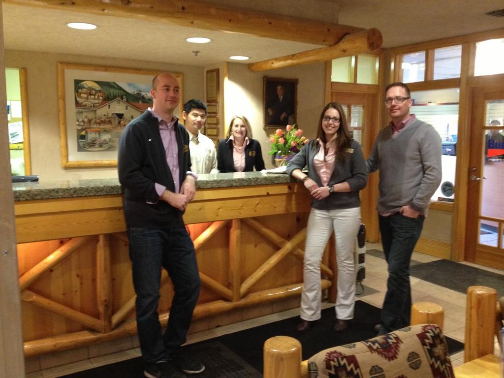 באנף Brewster Mountain Lodge מראה חיצוני תמונה